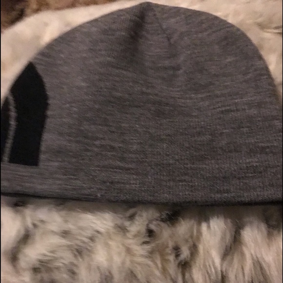 North face thermal hat - Picture 2 of 2